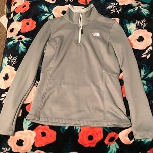 The North Face - long sleeve